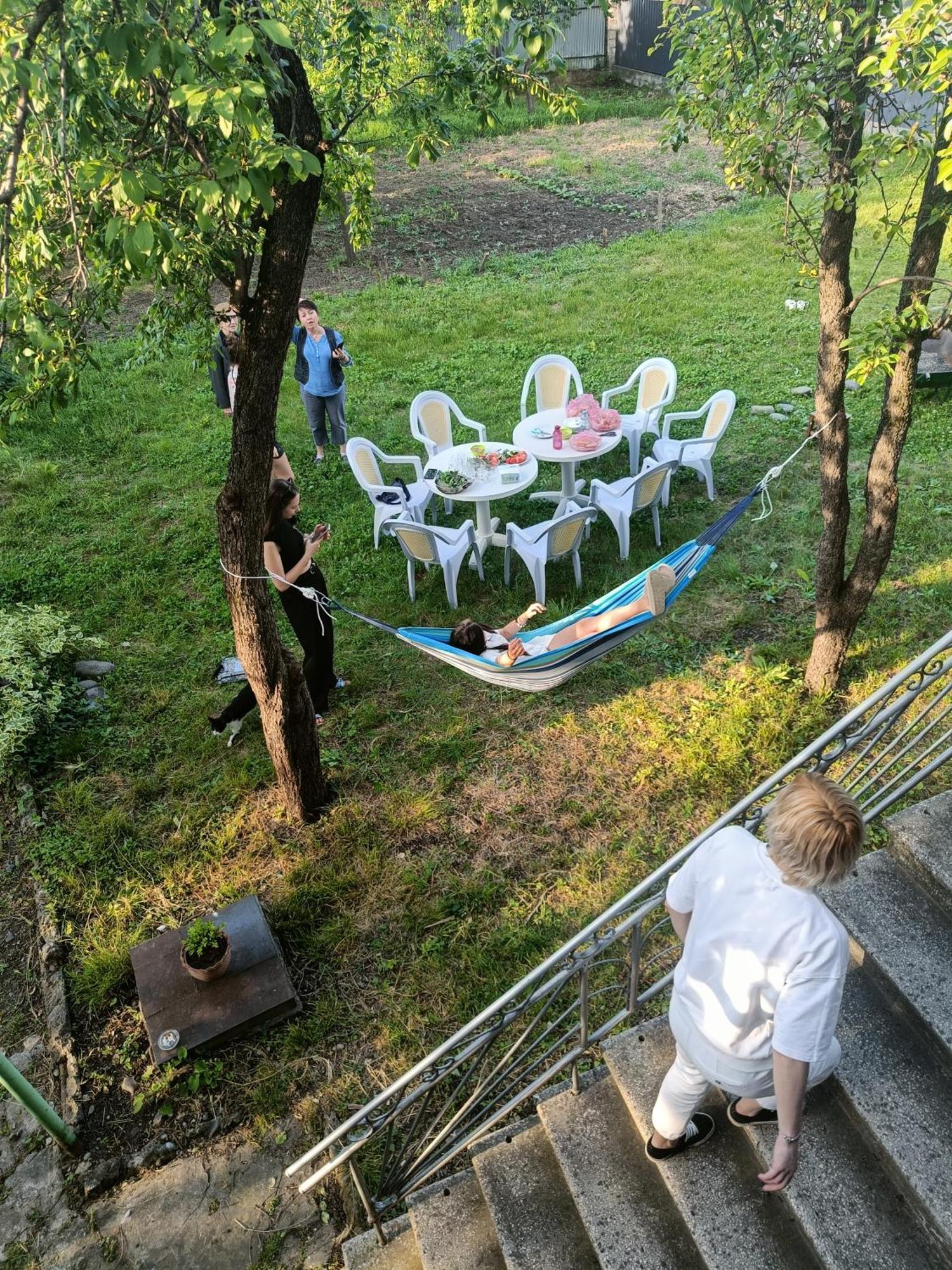 Gvirilas Sakhli Guest House Khashuri Buitenkant foto