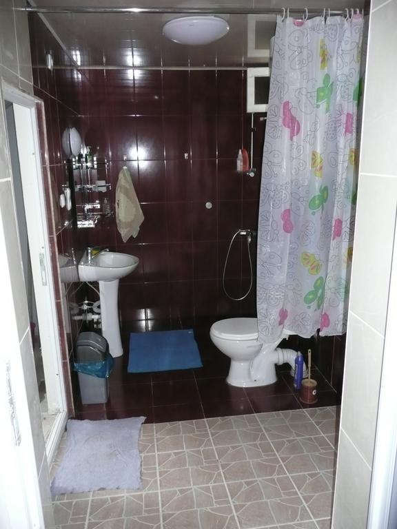 Gvirilas Sakhli Guest House Khashuri Kamer foto